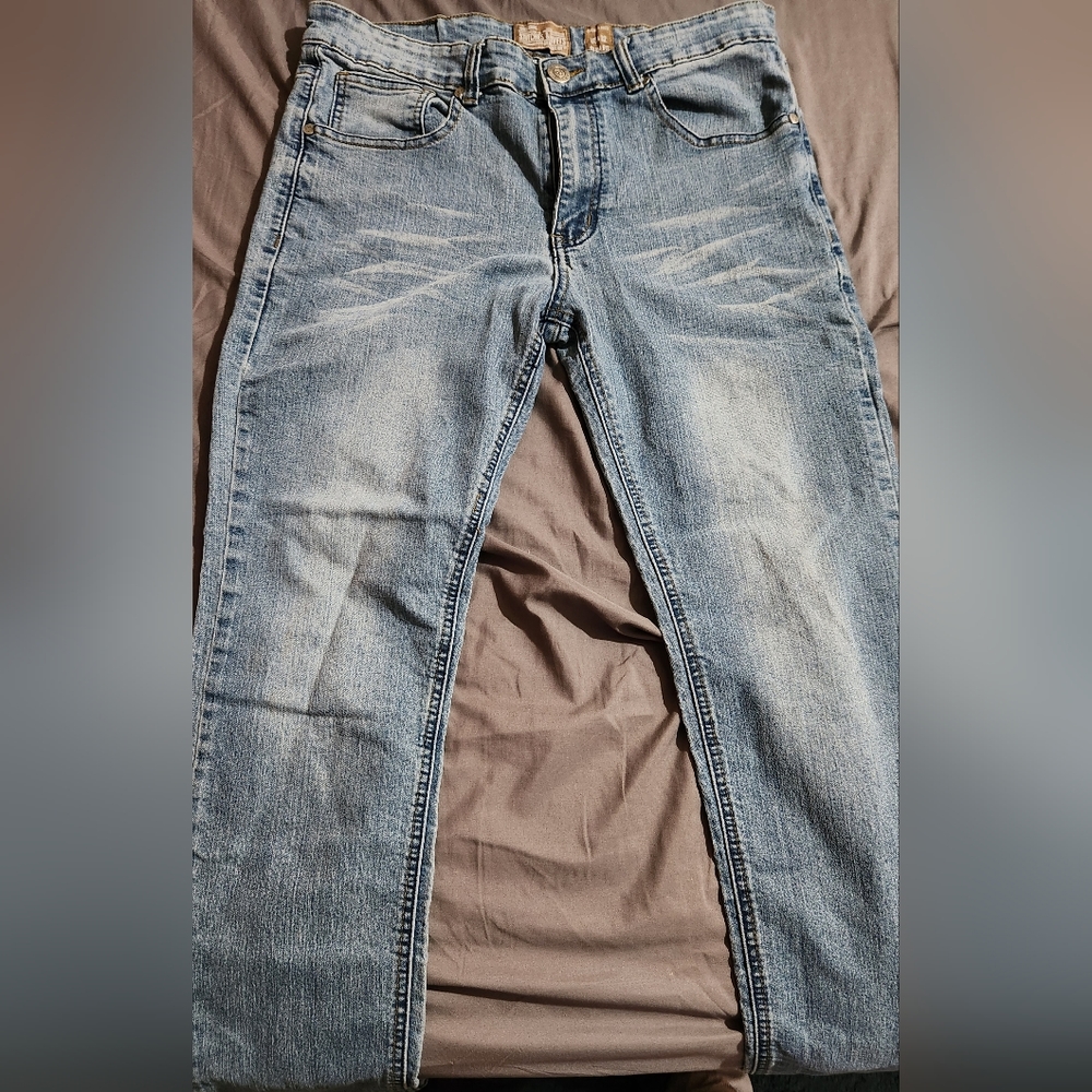 Stitches & Rivets 32 slim - Picture 3 of 5